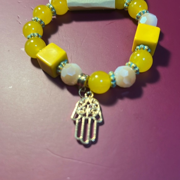 D’Bello Accessories Yellow and Gold Beaded Bracelet with Hamsa Hand Charm - Picture 11 of 12